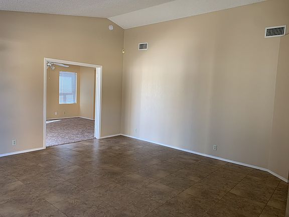 5th image of 17139 N Larkspur Ln