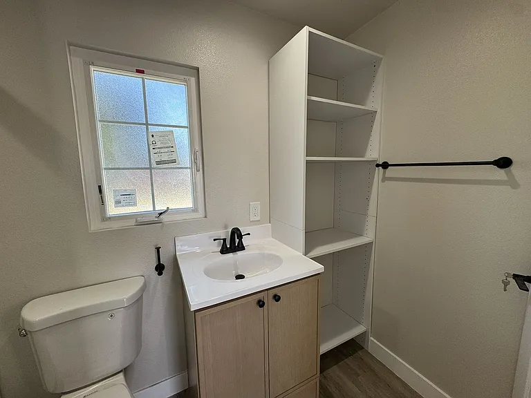 814 E Erna Ave — Photo 12