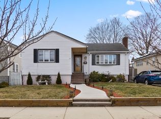 22 Rumney Rd, Revere, MA 02151