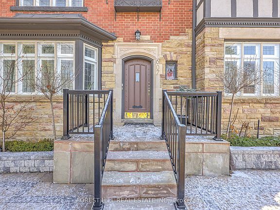 4th image of 607 Spadina Rd