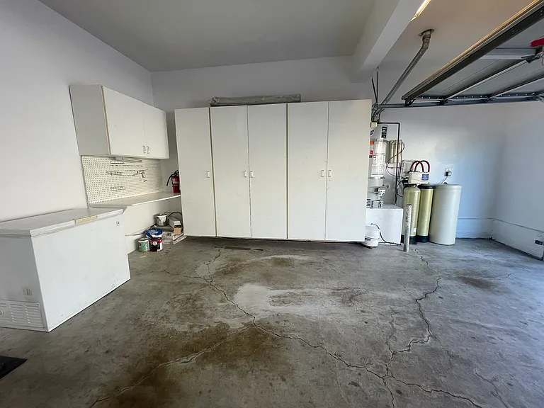 1080 Tustin Grove Dr — Photo 27