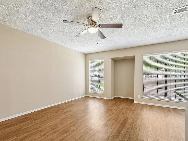 Chappell Hill Apartments — Photo 57