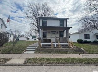 2617 N 3rd St, Clinton, IA 52732