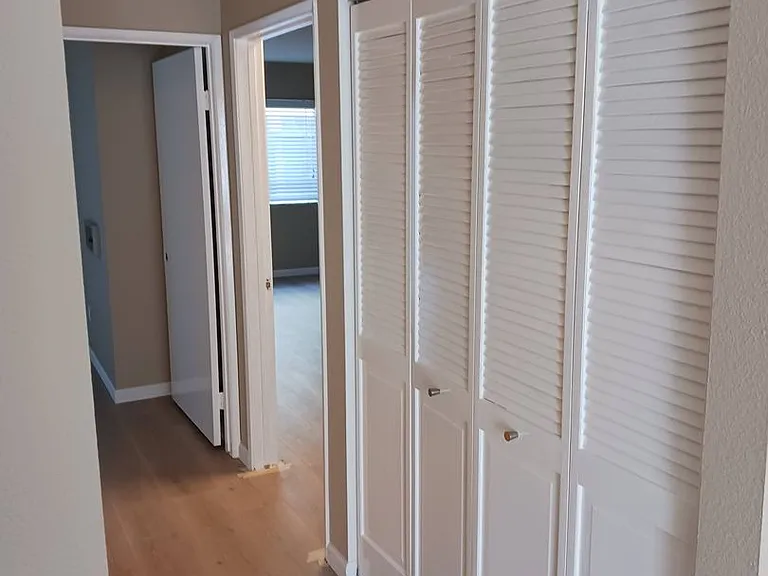 1070 Georgia St — Photo 5