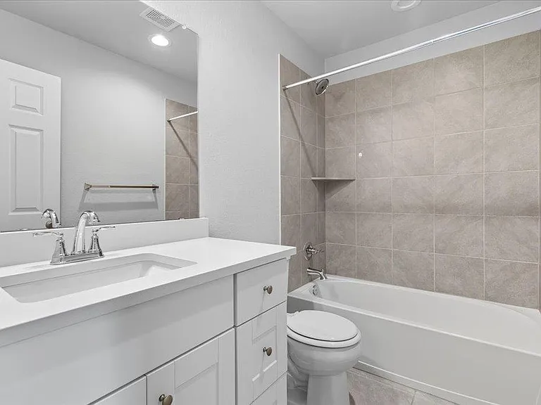 3801 Soft Shore Ln — Photo 12