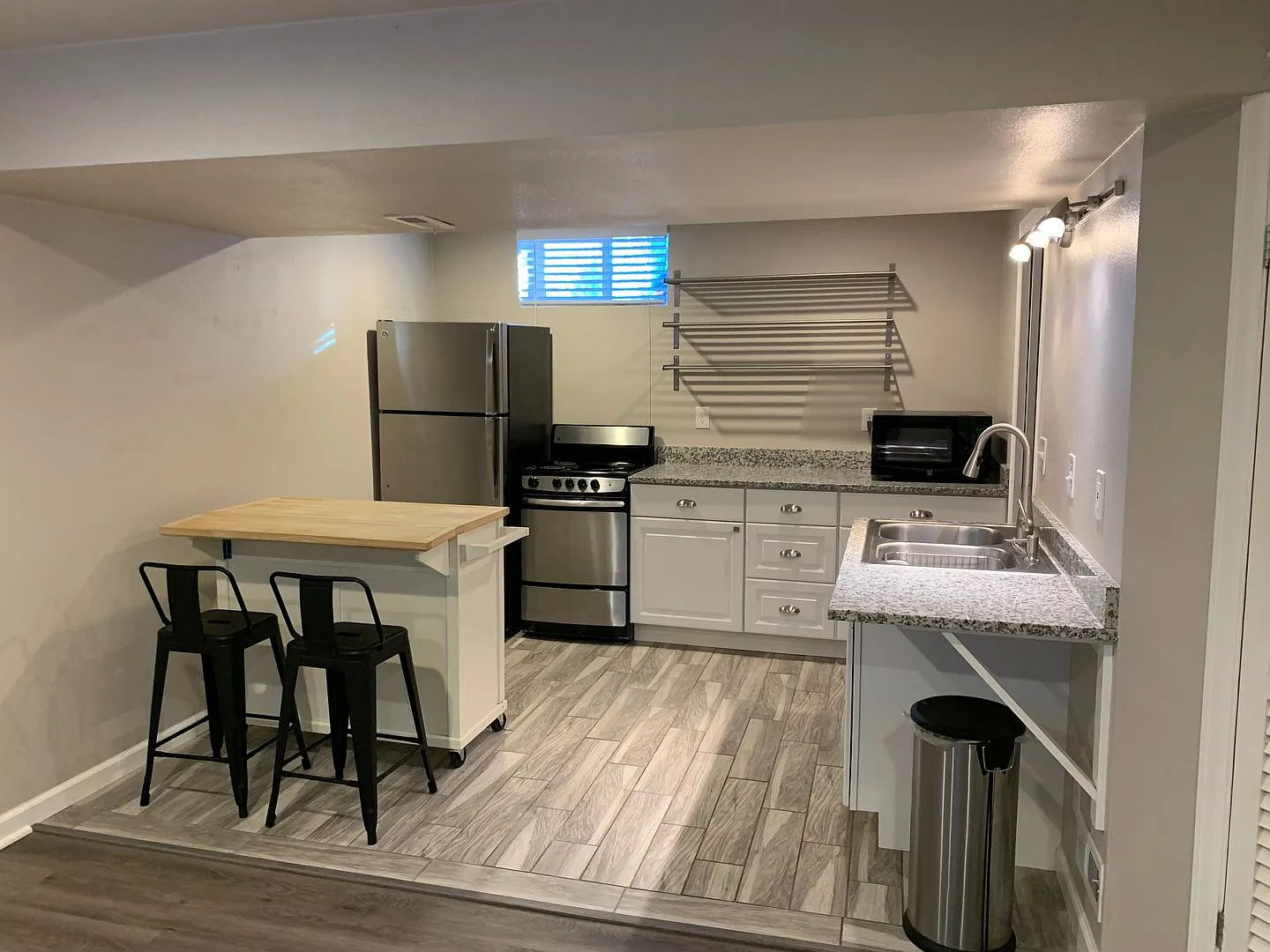 Bright Basement Studio Apartment in Louisville Home — Photo 1