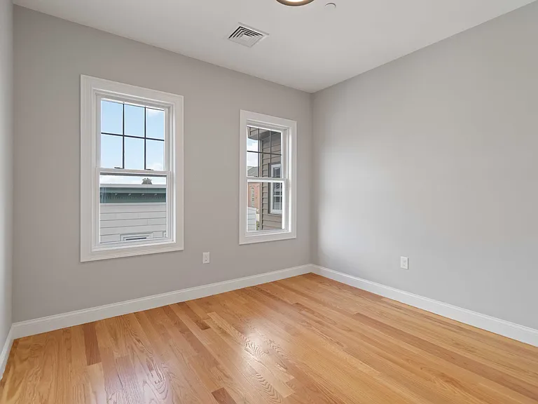 20 Alston St #20 — Photo 21