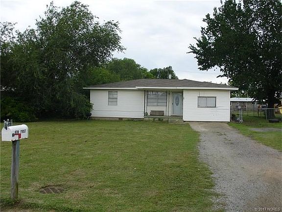 2nd image of 608 S 1st Ave