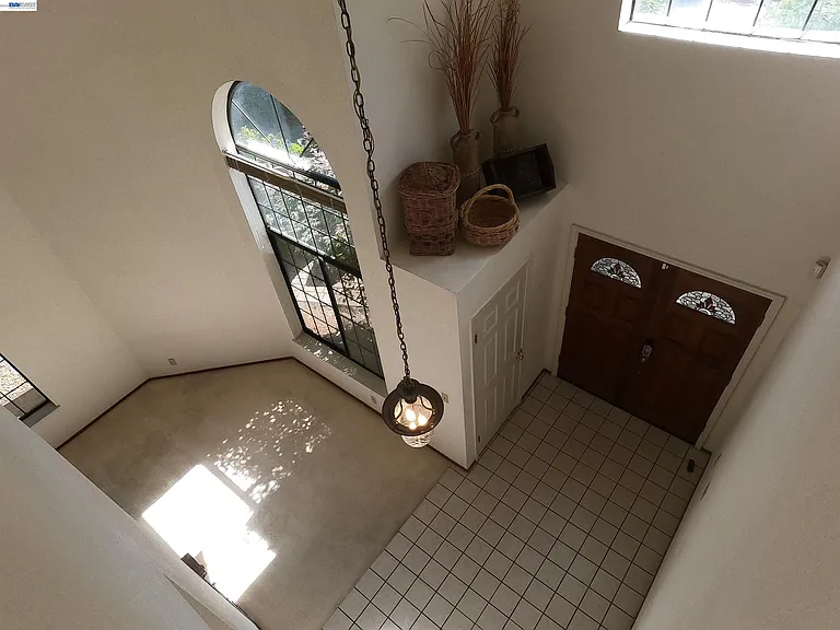 19179 Alpha Ct — Photo 7