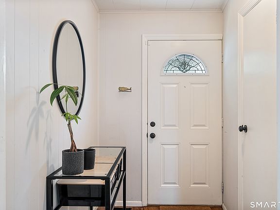 4th image of 3 Olmstead Place