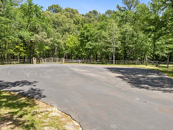 3rd image of 15042 Canopy Oaks Dr