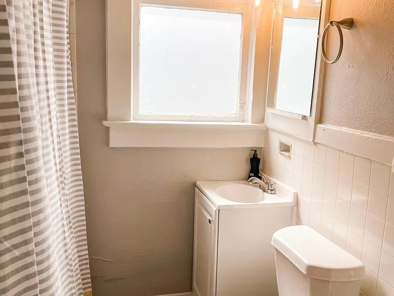 2109 Harbert Ave #2 — Photo 10
