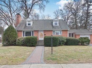 122 Flagg Dr, Framingham, MA 01702