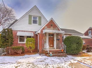 225 Livingston Rd, Linden, NJ 07036