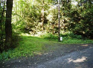 NW Sheltered Nook Rd, Portland, OR 97231