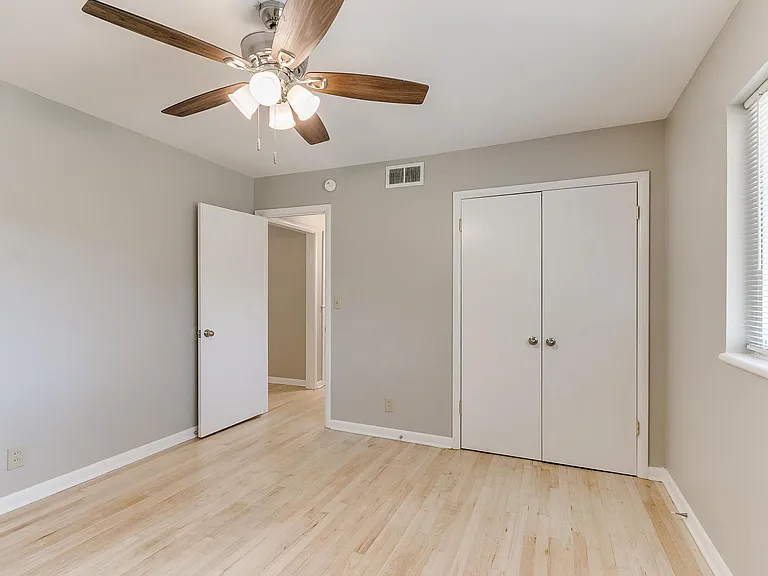 1314 Sycamore St — Photo 12
