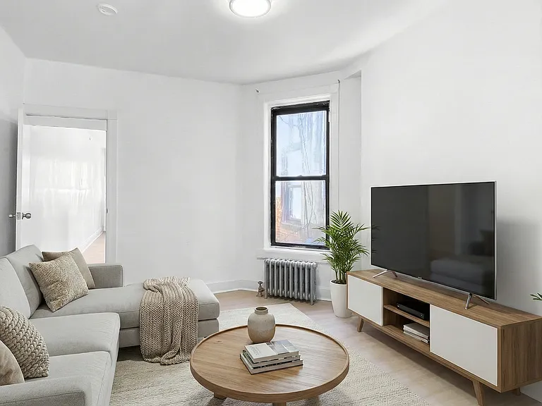169 E 105th St #10 — Photo 7