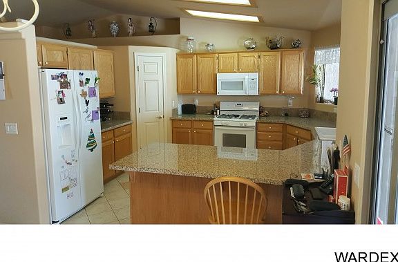 4th image of 3136 Jamaica Blvd S