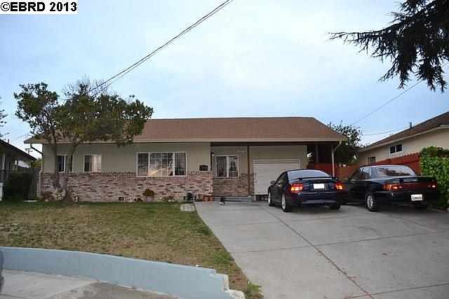 1st image of 26820 Freitas Dr
