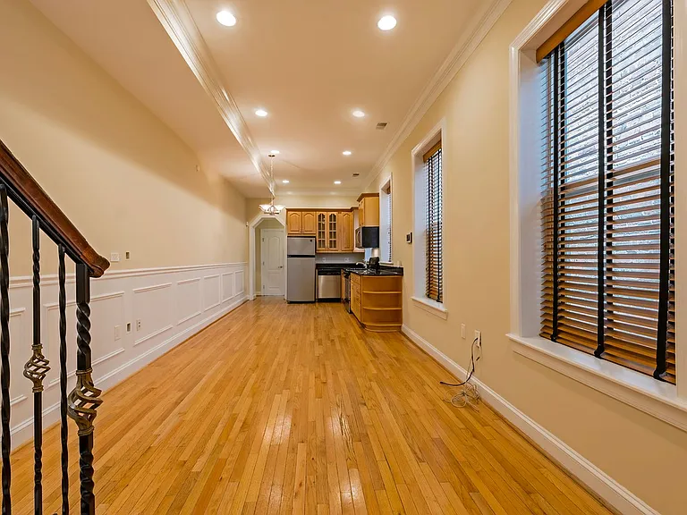 45 R St NW #2 — Photo 5