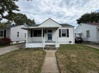 25324 Culver St, Saint Clair Shores, MI 48081