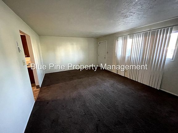 4th image of 1489 Mountain View Ln Unit 3