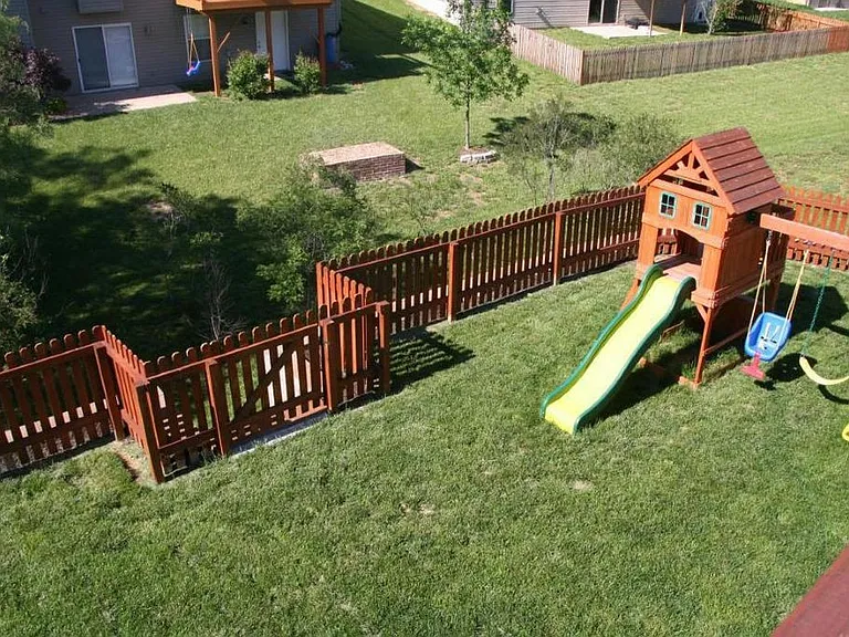 2907 Woods Crossing Dr — Photo 4
