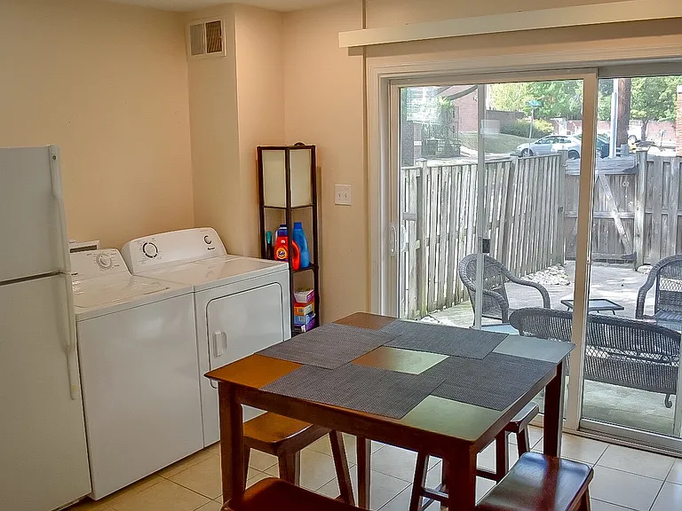 236 Dolphin Ln — Photo 2