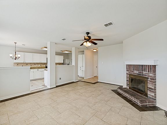 3rd image of 1600 Wynfield Dr
