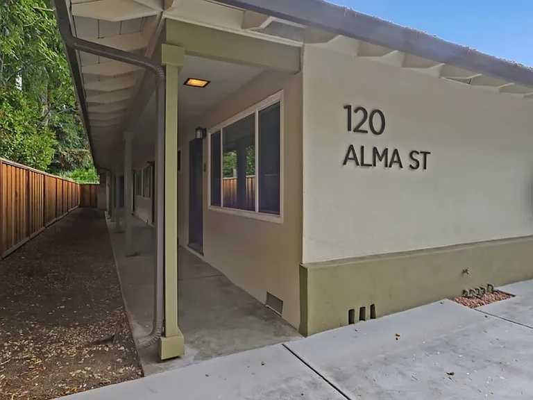 120 Alma St #4 — Photo 1