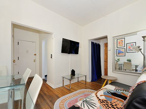3rd image of 201 E 89th St APT 4C