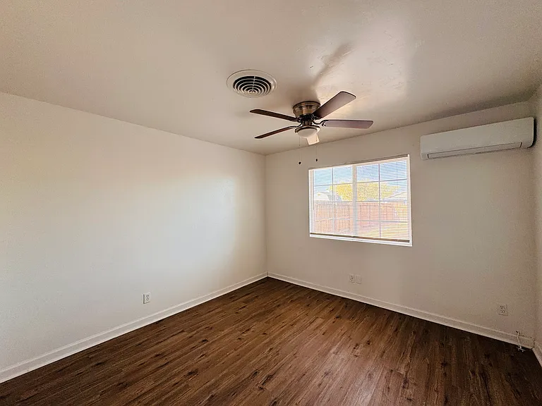 21018 Victor Way #21018 — Photo 5