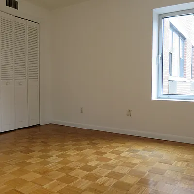 Rented by Centric New York | media 17