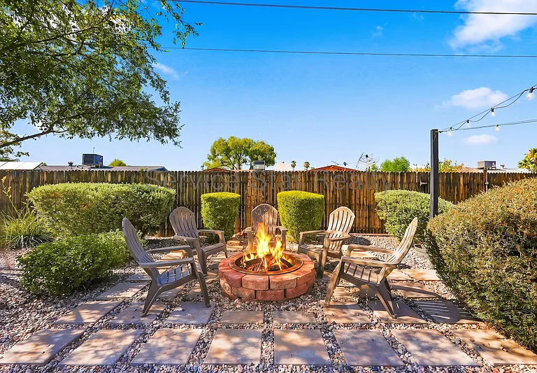 2162 E Concorda Dr — Photo 52