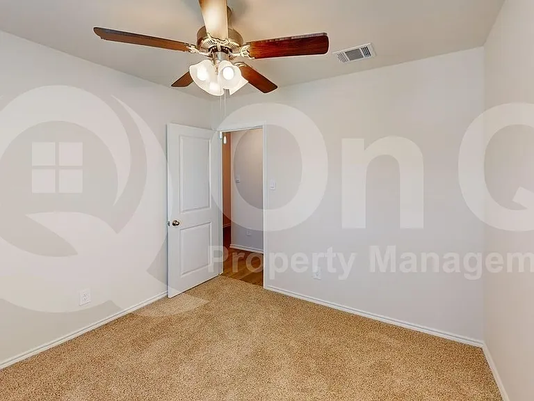 504 Saddle Blanket Dr — Photo 11