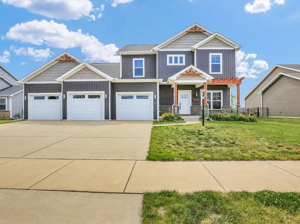 1417 Fieldstone Dr, Savoy, IL 61874