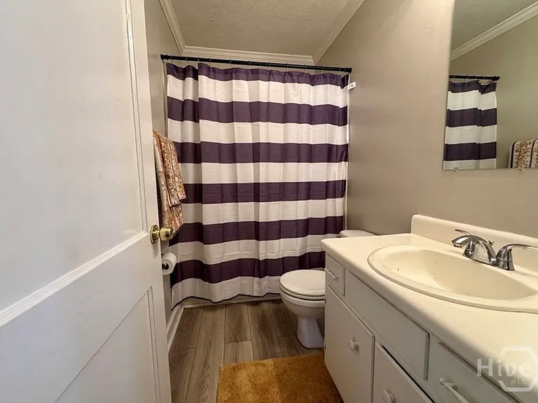 206 Turnberry St — Photo 16
