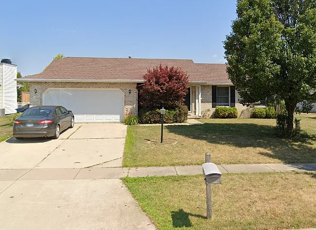 3210 Old Warson Rd #1