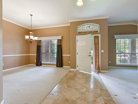 5th image of 14162 Summer Breeze Dr E
