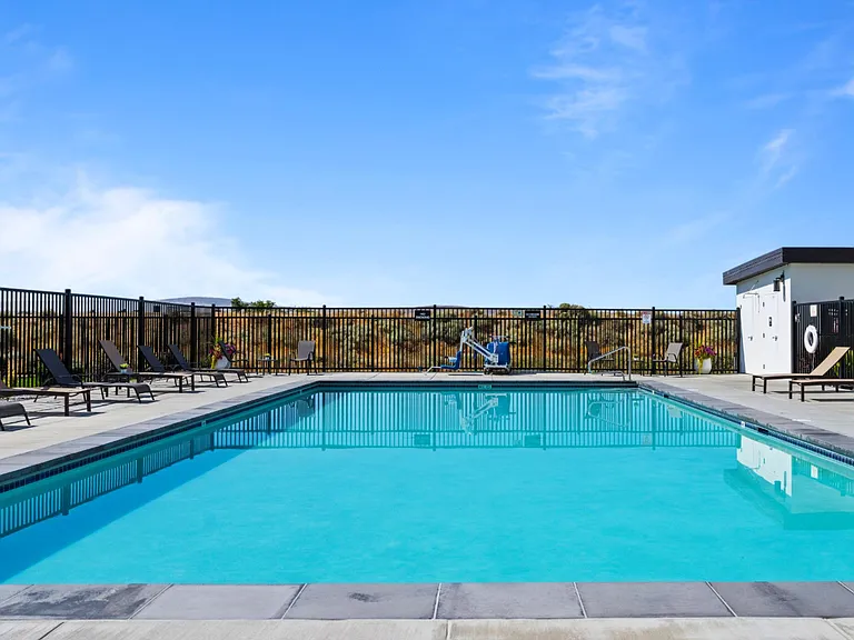 Columbia River Walk Apartments — Photo 11