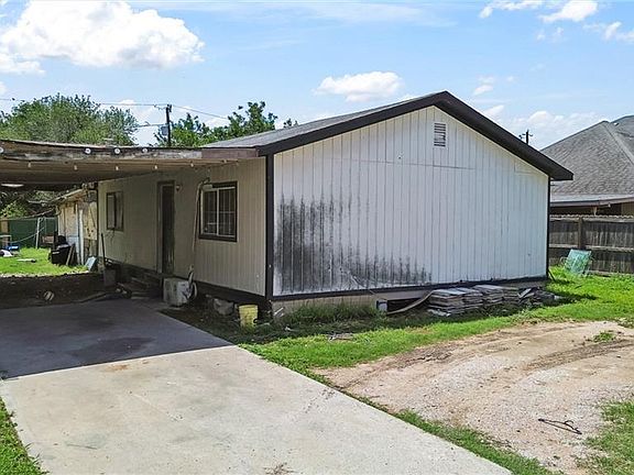2nd image of 7006 S Laurel St