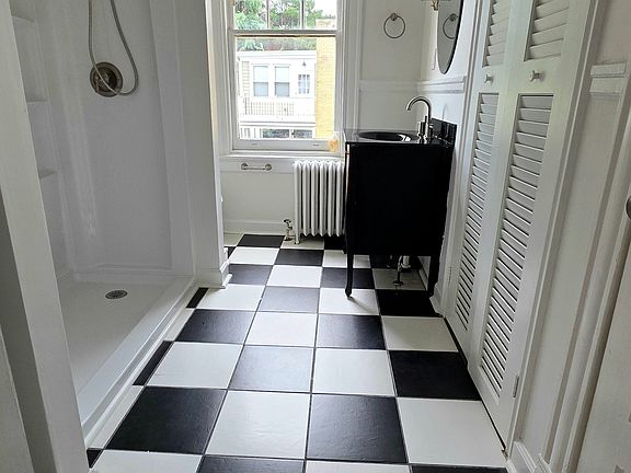 2nd image of 115 S Arthur Ashe Blvd APT 2