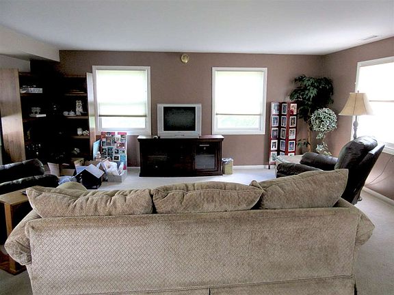 2nd image of 2404 Pueblo Dr