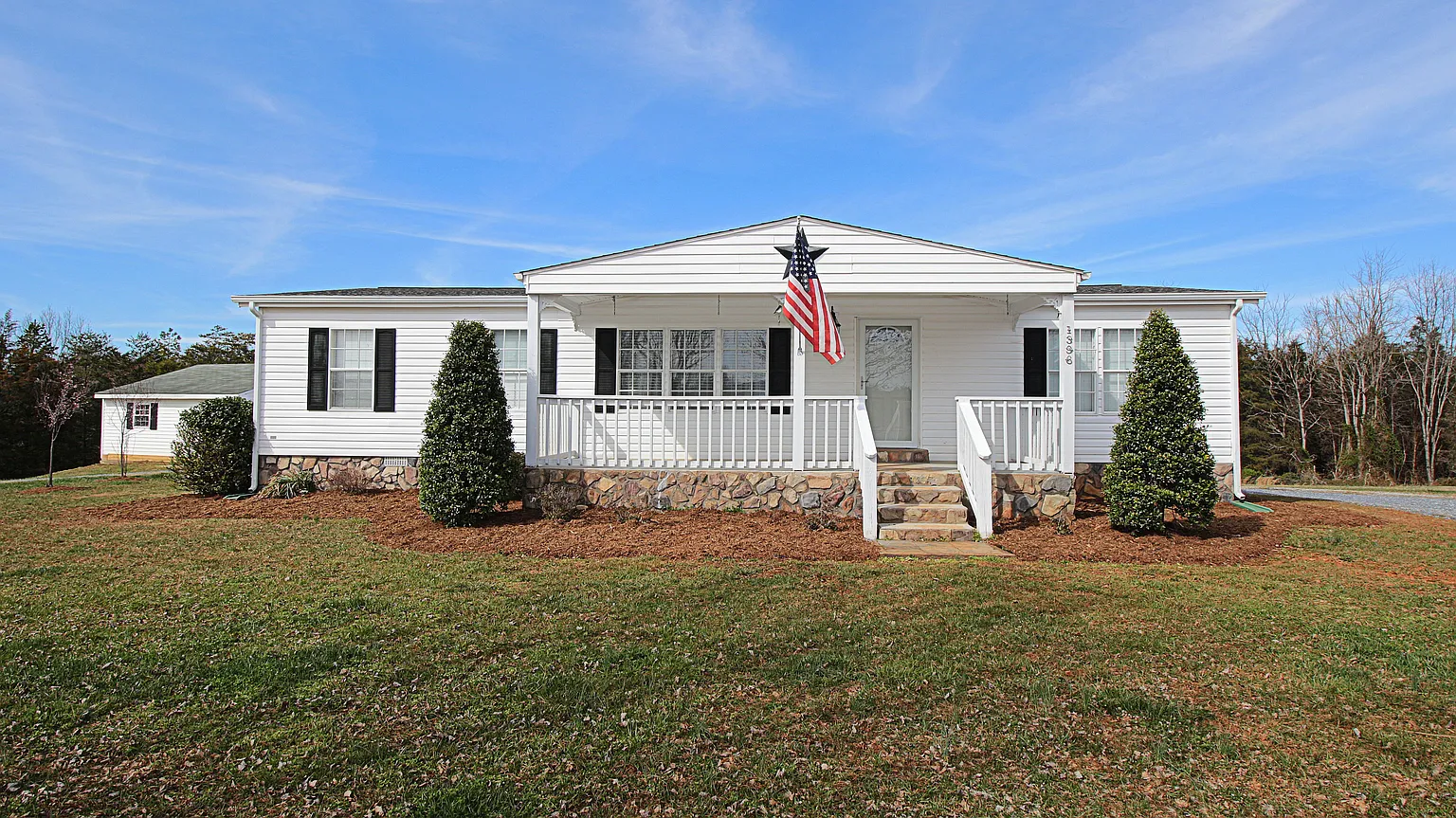 1396 Stone Mountain Rd photo 1
