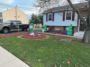 15 Glaser Ave, Raritan, NJ 08869