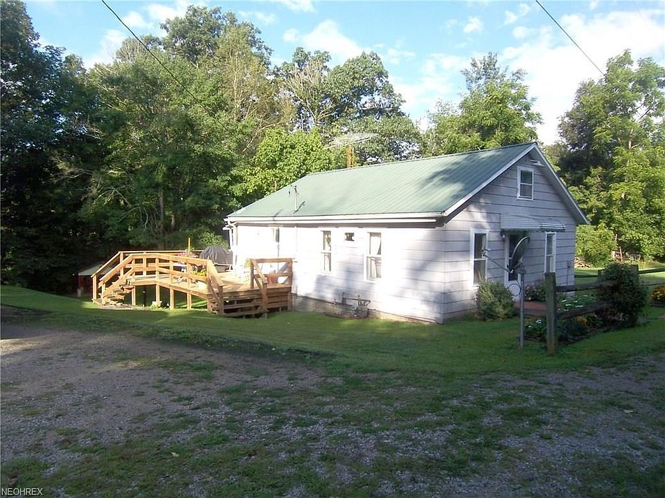Comfortable little hunting/fishing cabin located on the Huges River and across from the Hughes Wildlife Management Area.