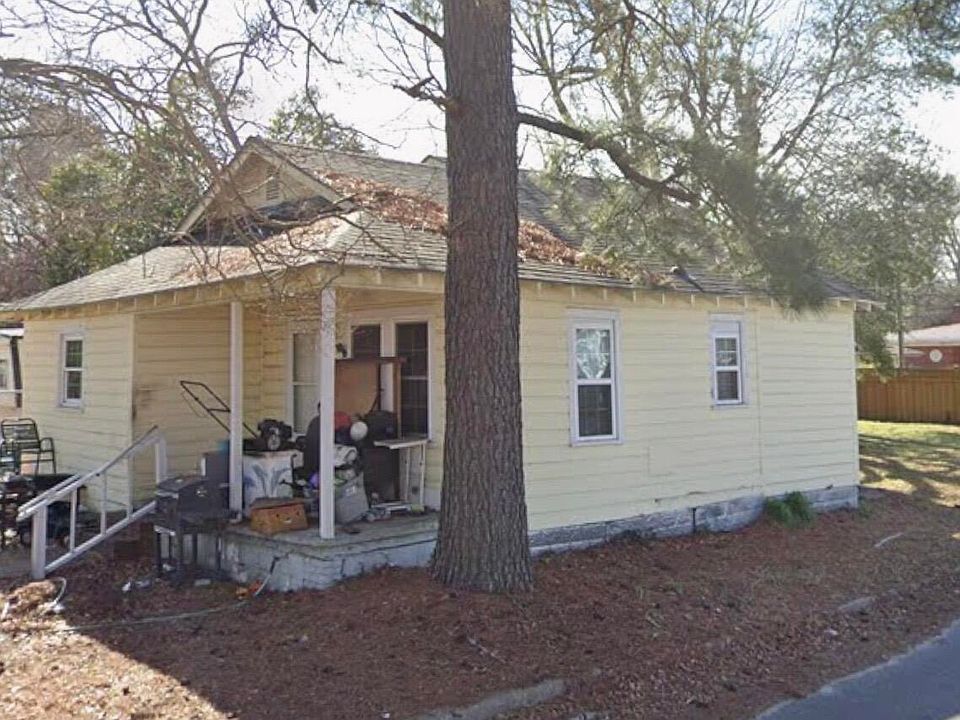 1st image of 2 Green Ln