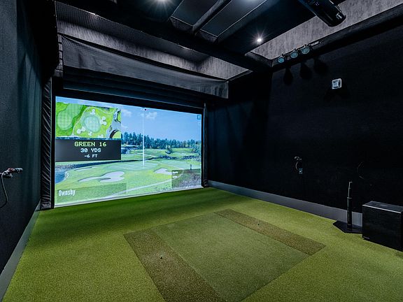 Golf Simulator Lounge