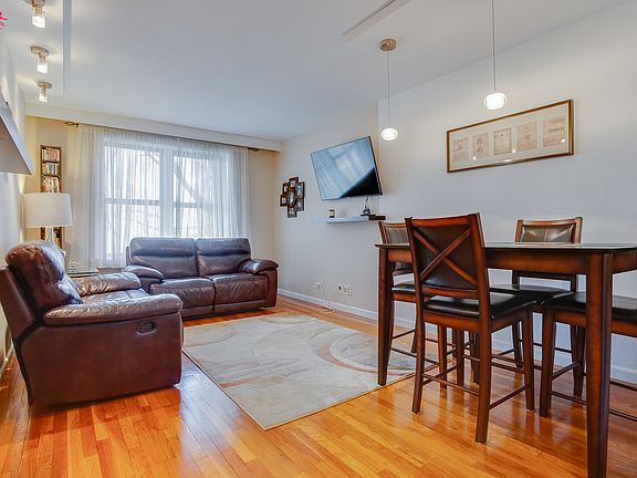3rd image of 8355 Woodhaven Blvd APT 3C