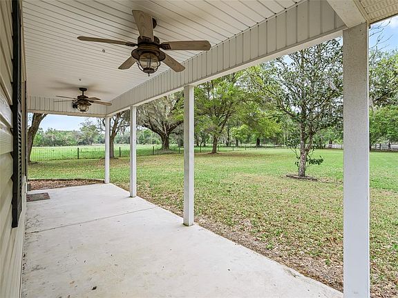 3rd image of 8234 S Us Highway 301